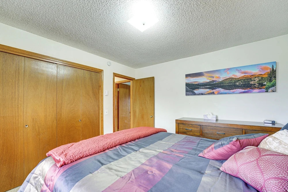 Downtown Delta Condo ~ 34 Mi to Black Canyon!