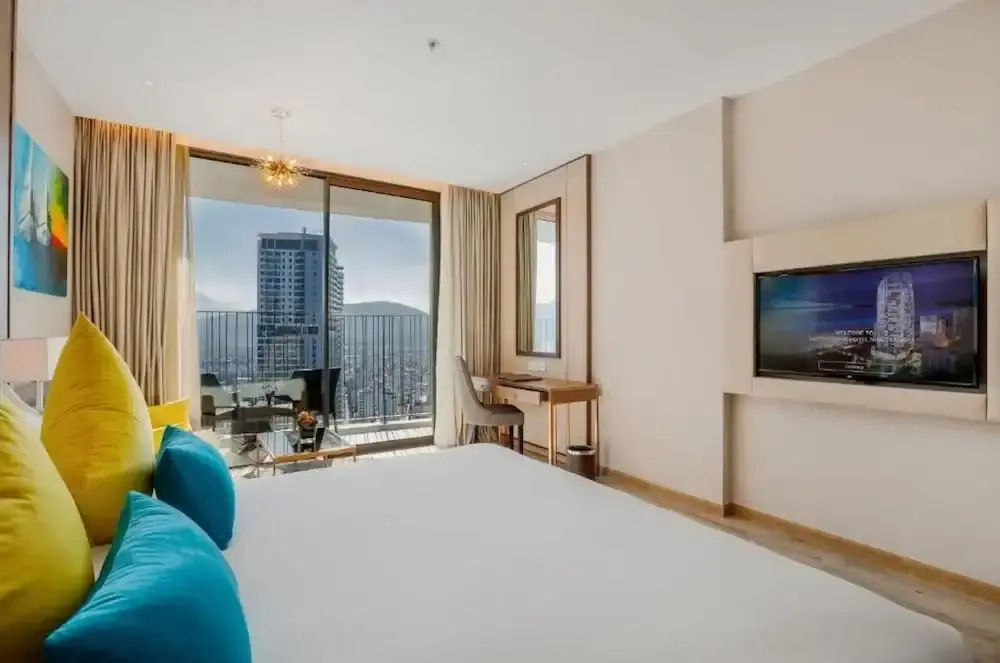 Panorama Beachfront Nha Trang by LYN Condotel