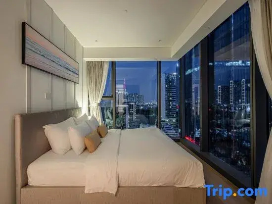 Metropole Opera Luxurious 2br/Panoramic City Views