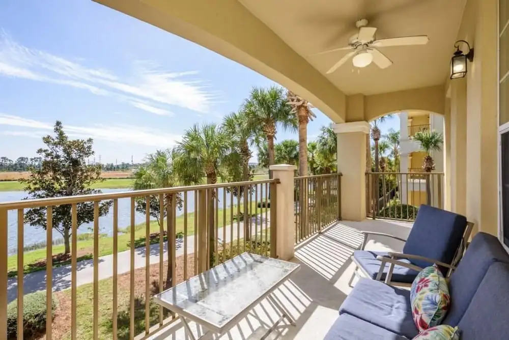 Lovely Third-Floor Vista Cay Resort Condo