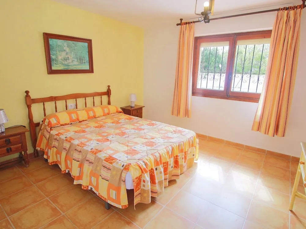 Detached Villa With Private Swimming Pool in Calpe Suitable for Families and Groups