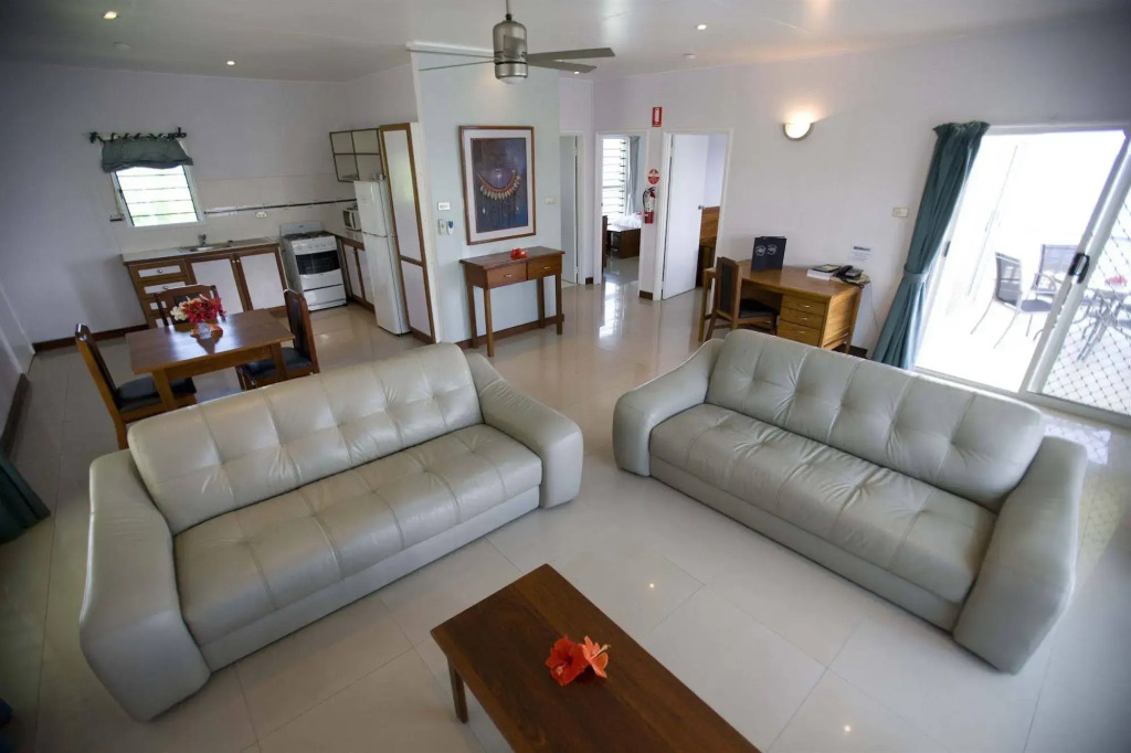 Madang Lodge Hotel