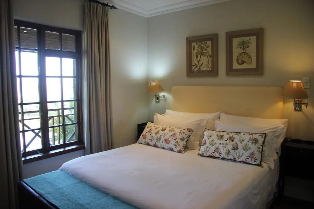 MontMartre Chalets & Venue