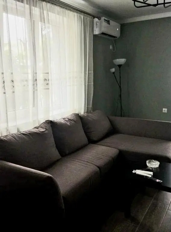 Kvartira na Ladarija 20