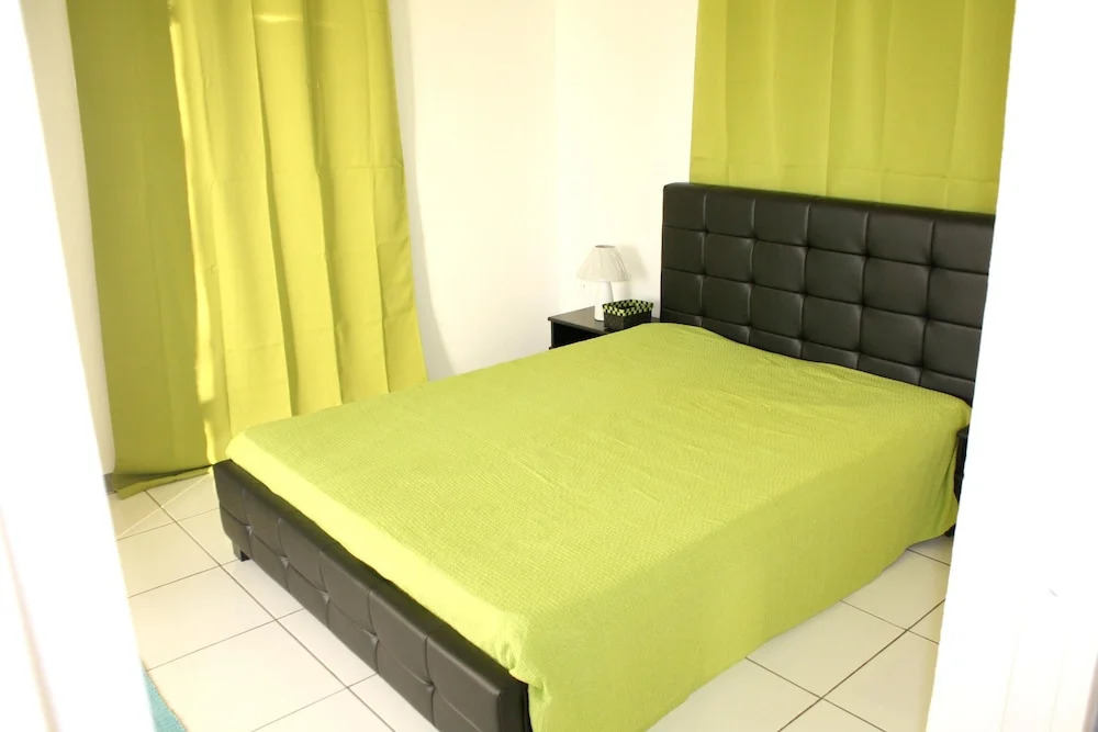 House With one Bedroom in Saint Paul, With Wonderful sea View, Enclose