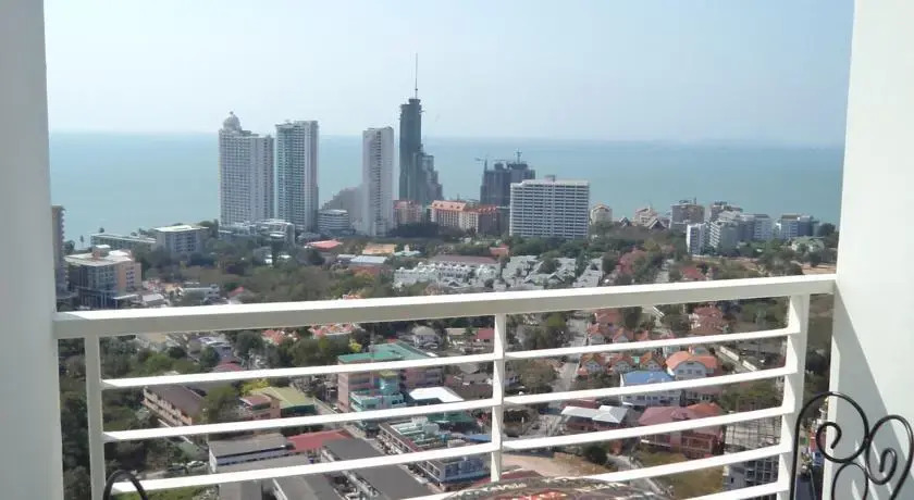 Apartment near Wongamat Beach 1709