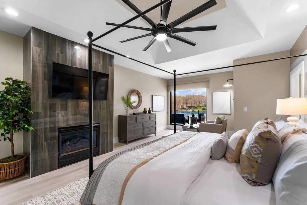 Salience Path w/Heated Pool & Game Room