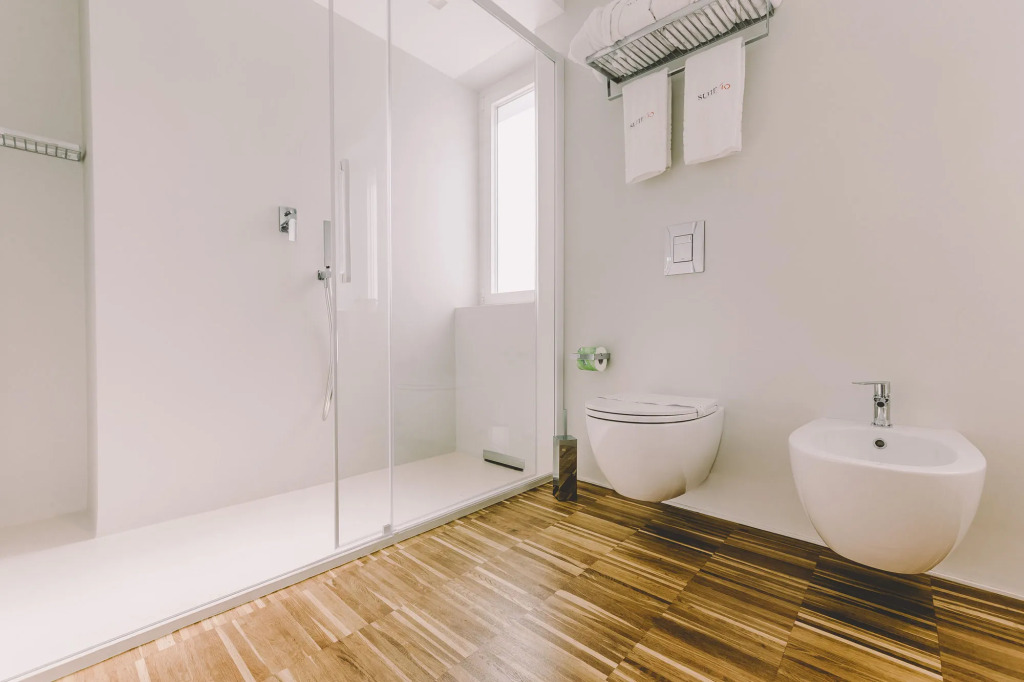 Suite 10 Home Design & Spa
