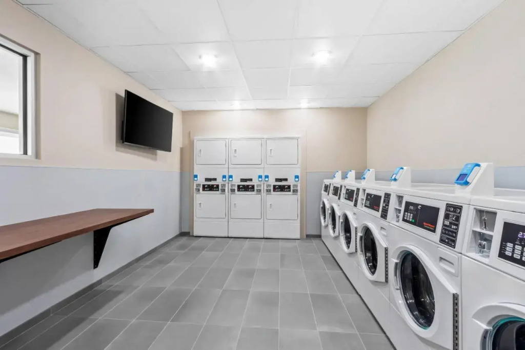 Everhome Suites Yuma East I-8 by Choice Hotels