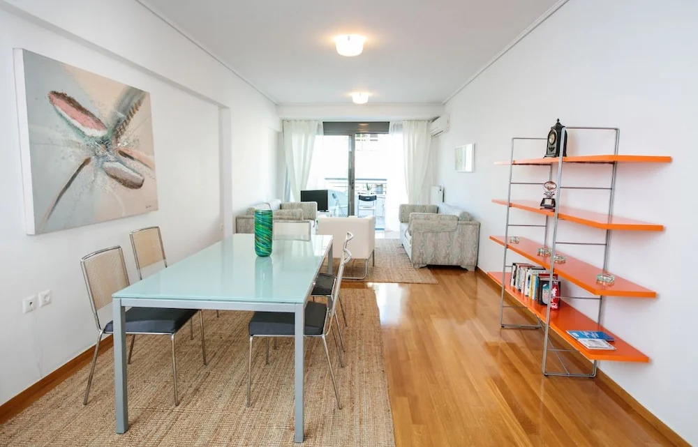 Modern 5thfloor Acropolis view apartment
