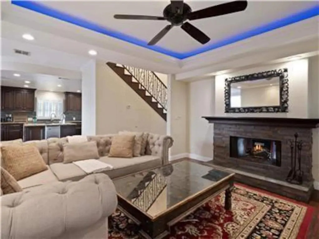 Family Home- Luxury Oasis- Minutes To Beach