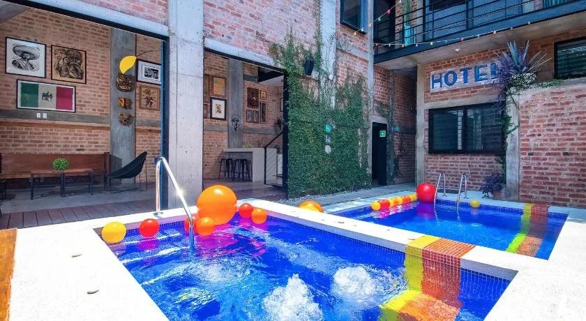 Piñata PV Hotel