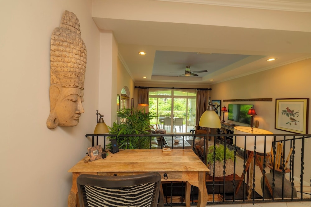 Colina 8E 2 bdr Garden View in Los Suenos