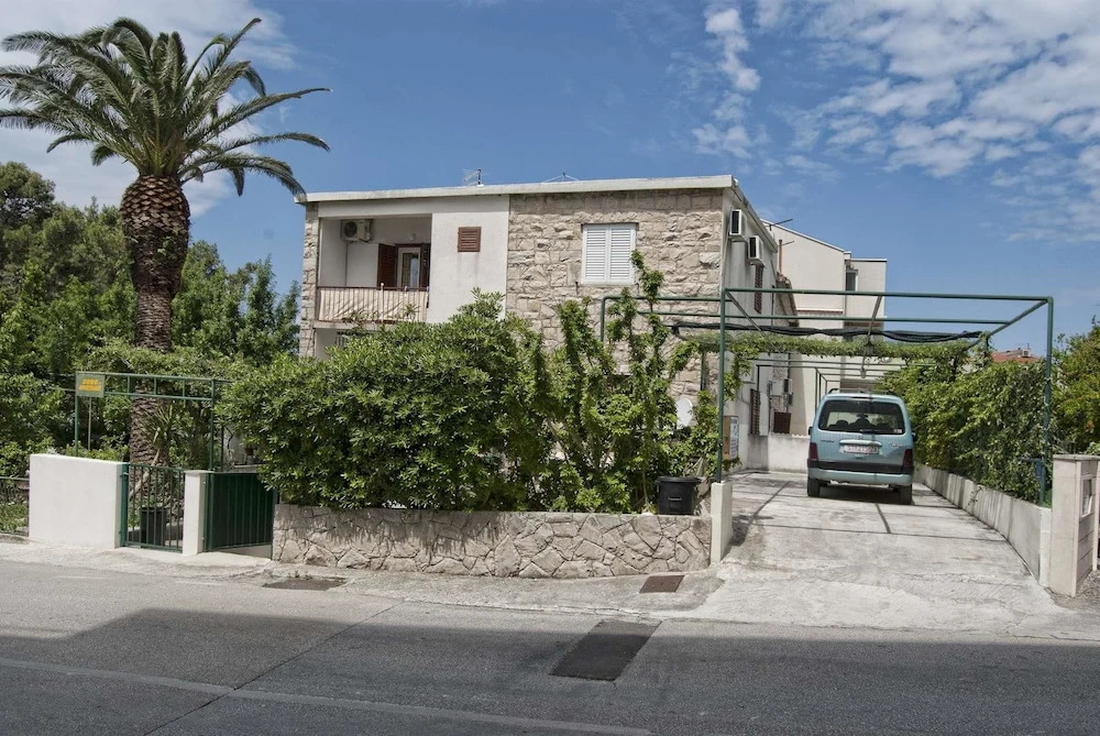 Guest house Milic