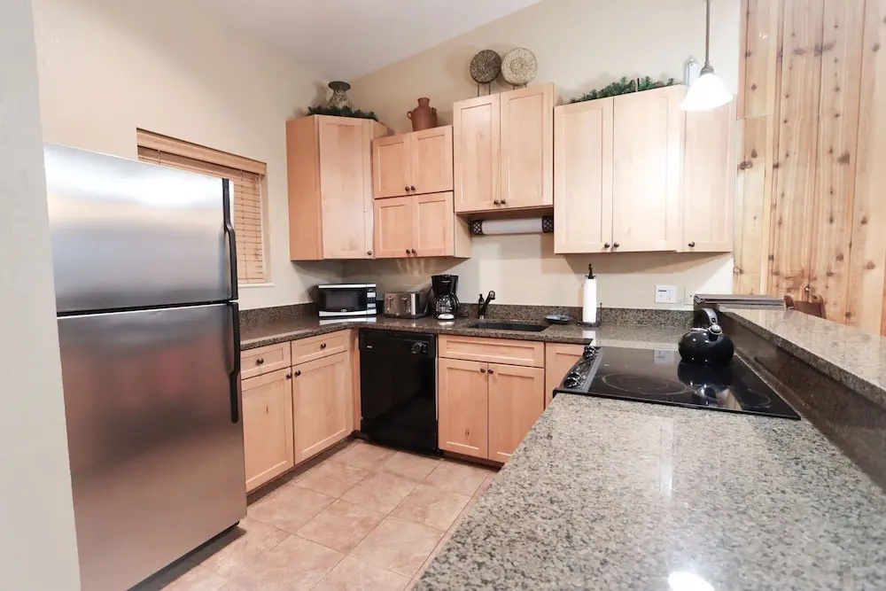 Whisk Away to Winter Park! 2 BDR 5 Min From Skiing