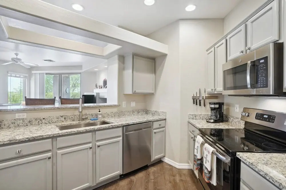 Oro Valley Condo w/ Desert & Mountain Views!
