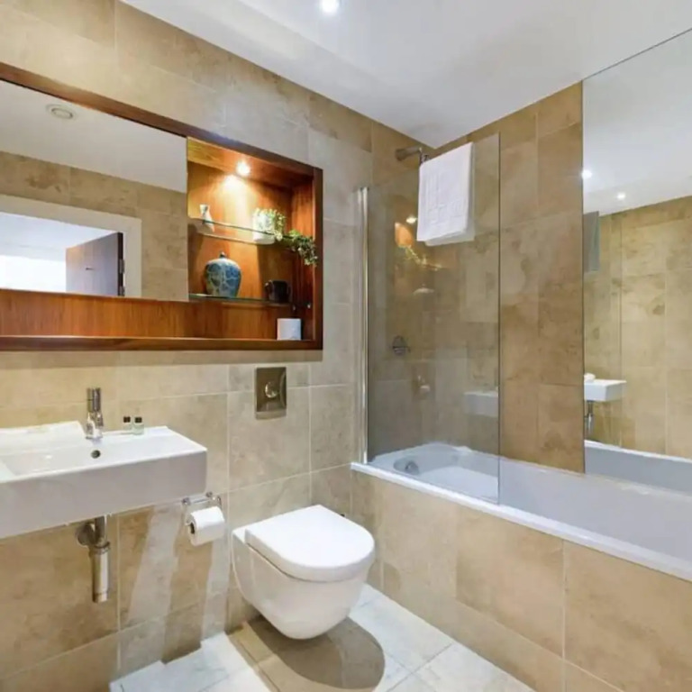 Host & Stay - Waterfront View