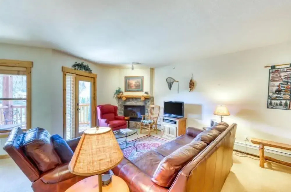 Tenderfoot Lodge 1 Bedroom at the Mountain House Base