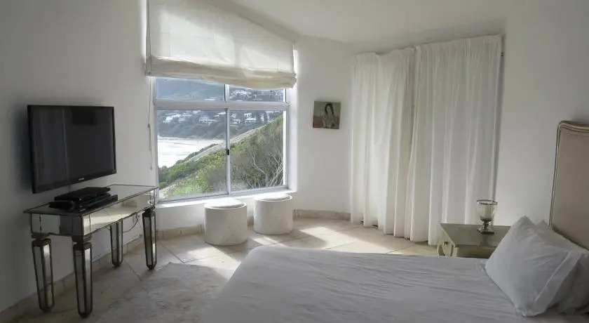 Villa on the Rocks