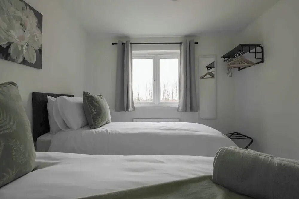 The Haven Modern 4-bed Home With Garden