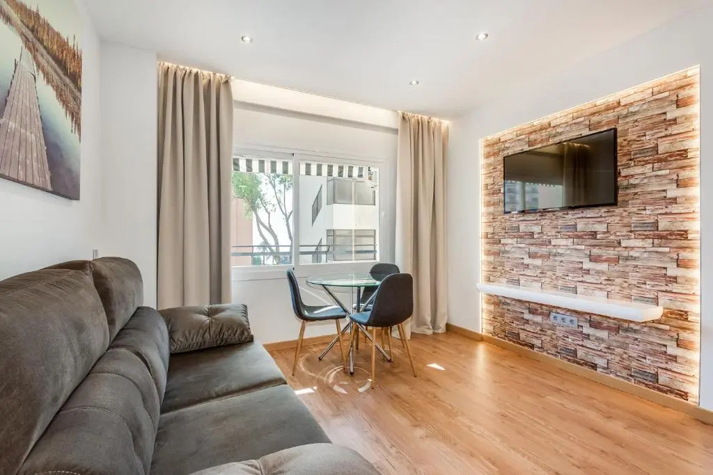 New 1 BR apartement on the sea in Marbella.