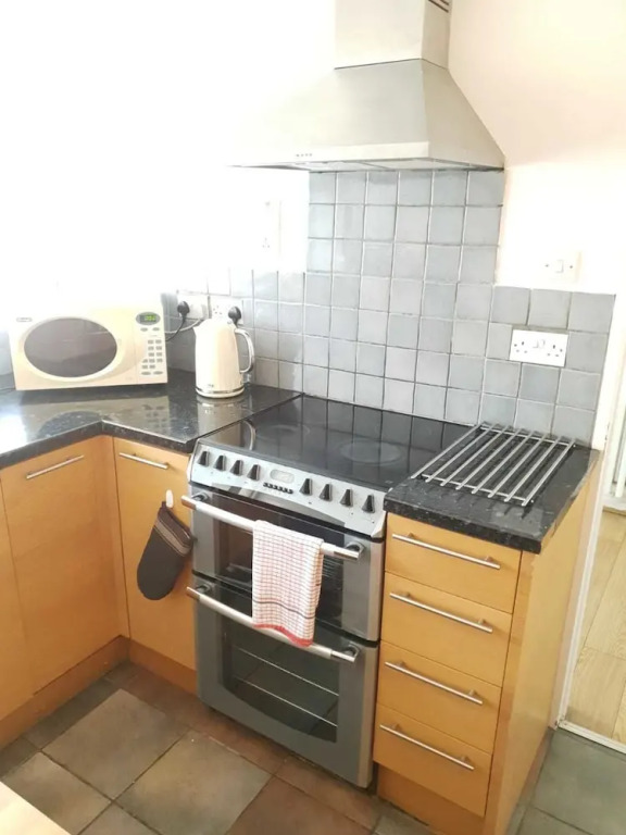 Bright and Spacious 3 bed Flat Westminster
