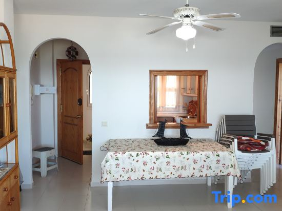 Two Bedroom Apartment on Front Line Of The Beach