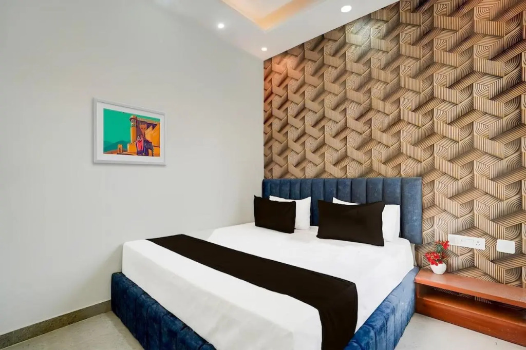 Siddhi vinayak inn