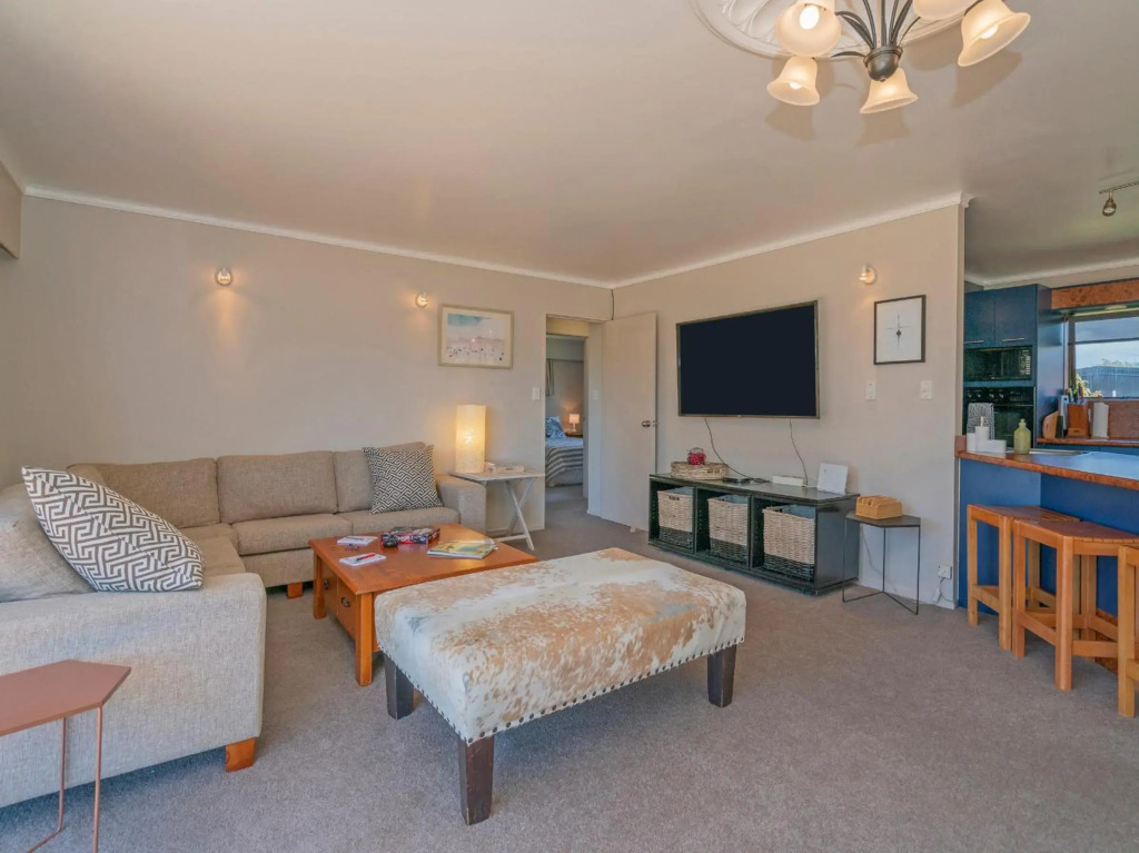 Bach on Boulevard - Pauanui Holiday Home