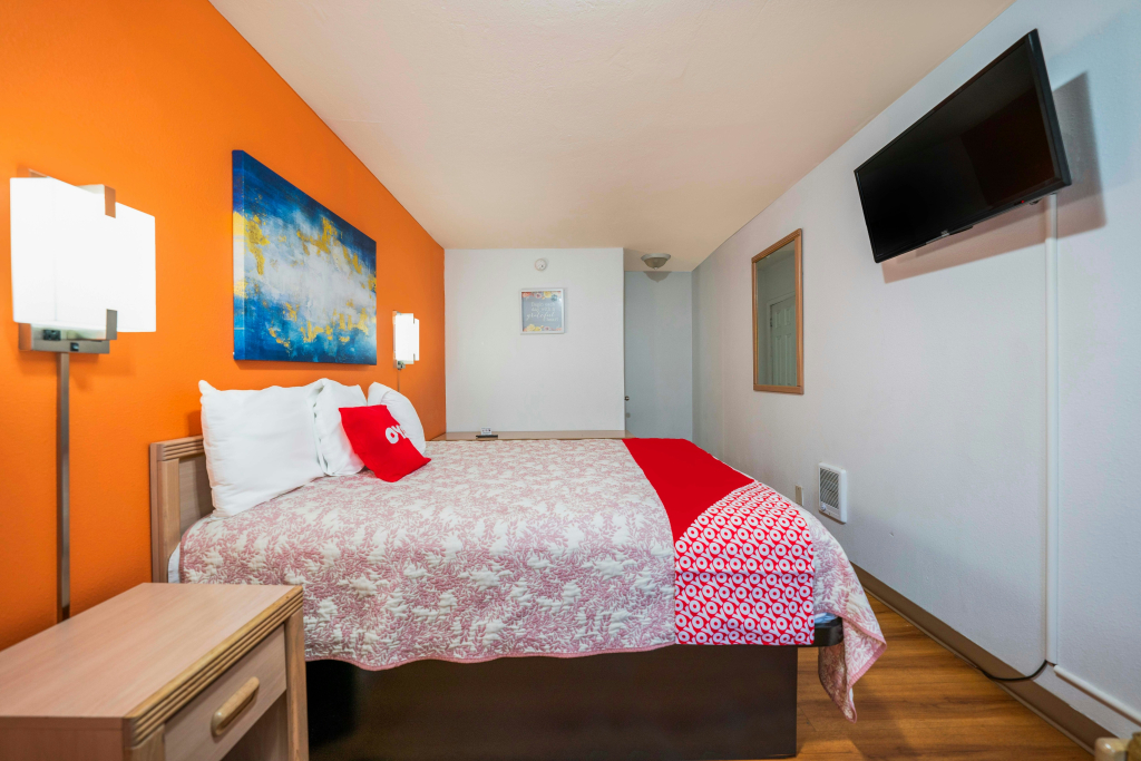 Royal Gateway Motel