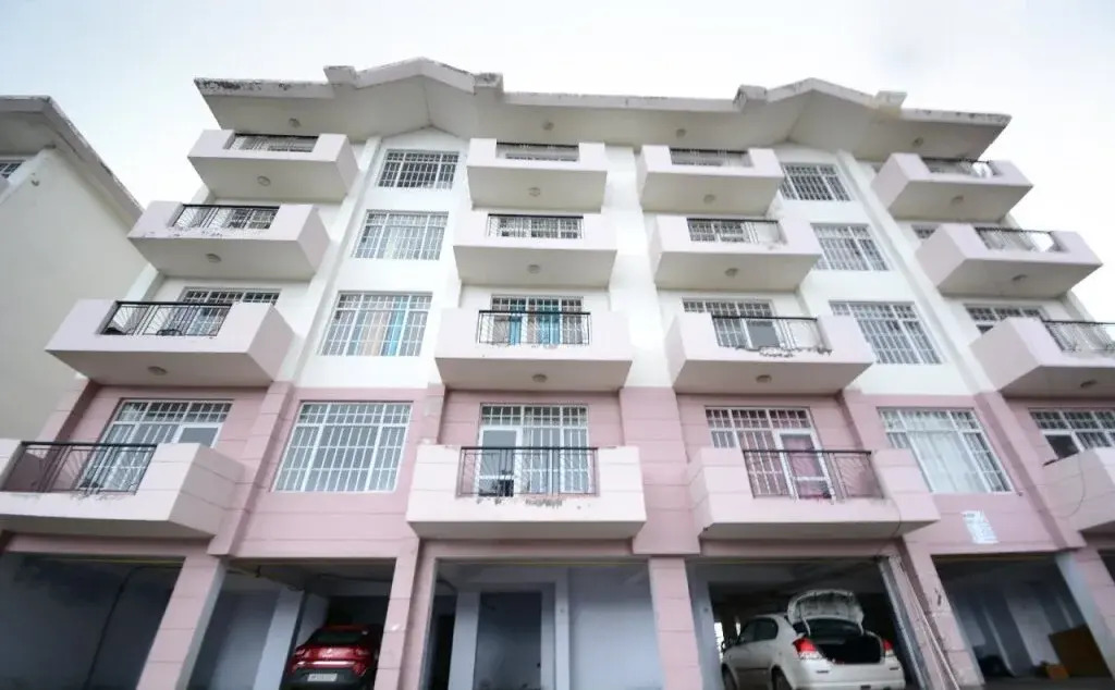 OYO Home 29340 Enticing 2BHK Apartment Kamyana