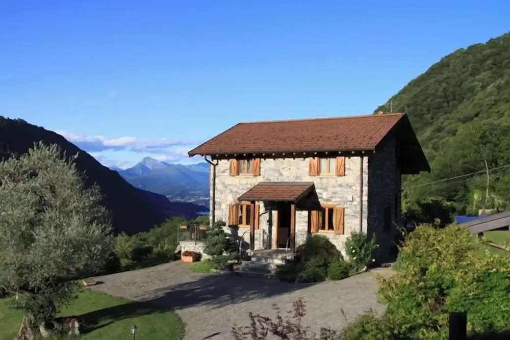 Villa Victoria in Macchero