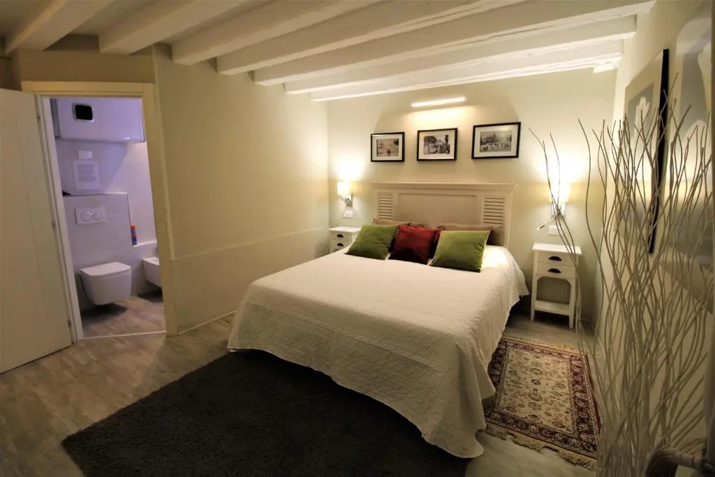 San Marco Fenice 3bdr 2bth apartment (M0270424989)