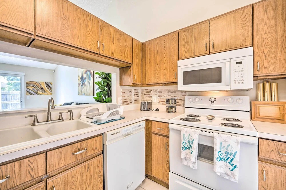 Private Pool & Yard: Airy Kissimmee Retreat!