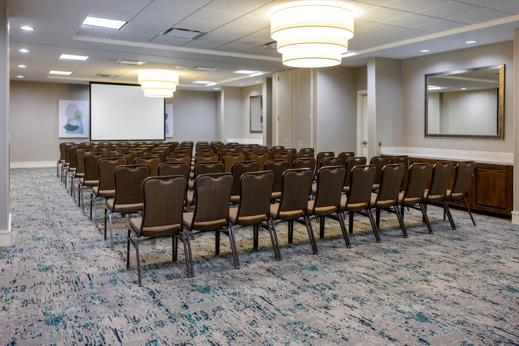 Hilton Garden Inn Roanoke