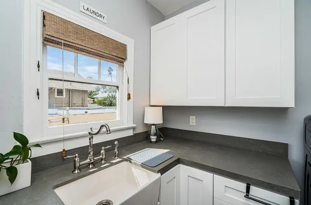 Spacious 5 BR Near Heart of South Park