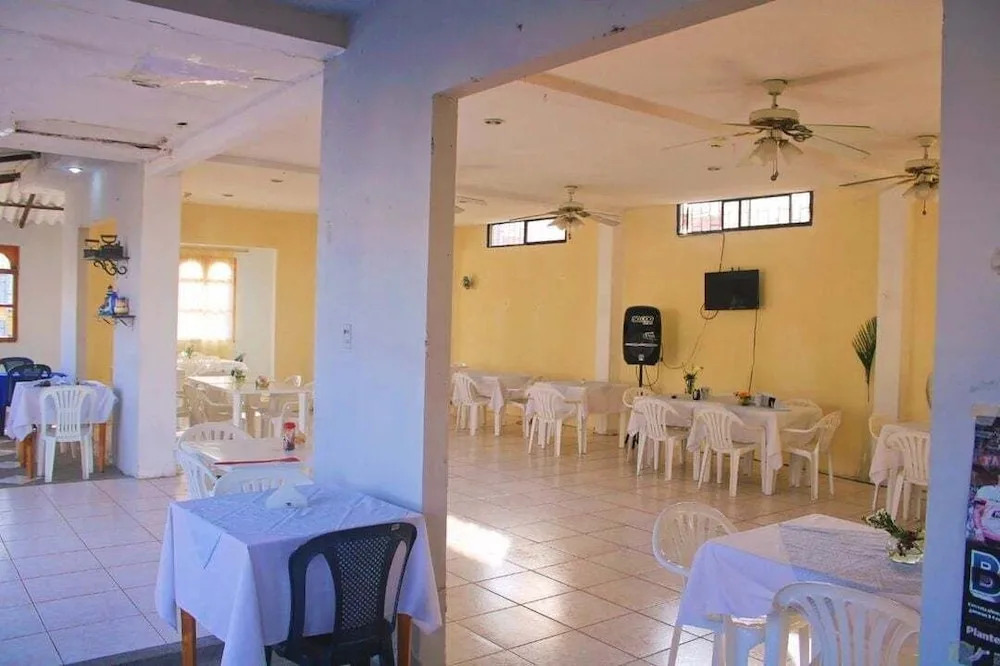 Hotel Manhattan Salinas Ecuador