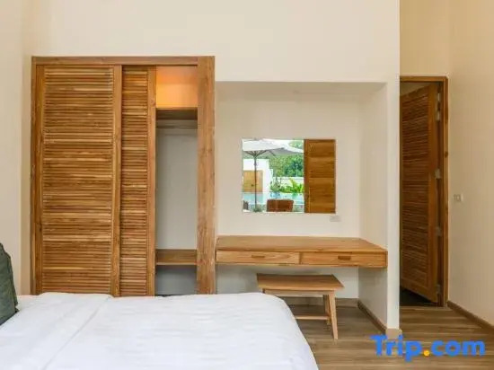 Lespalm Resort by Vacayandco