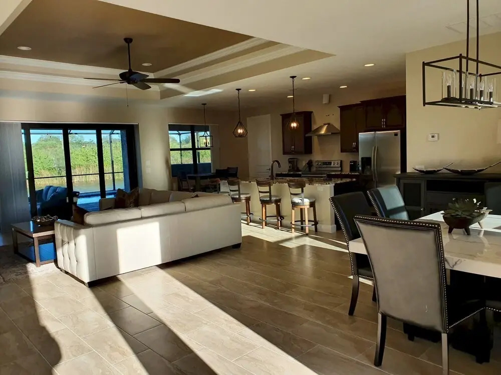 Stunning Brand NEW 3 bed Home Fabulous Pool Overlooking River