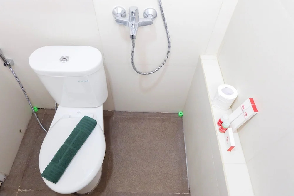 Connect to Pool 2BR Apartment at Bassura City