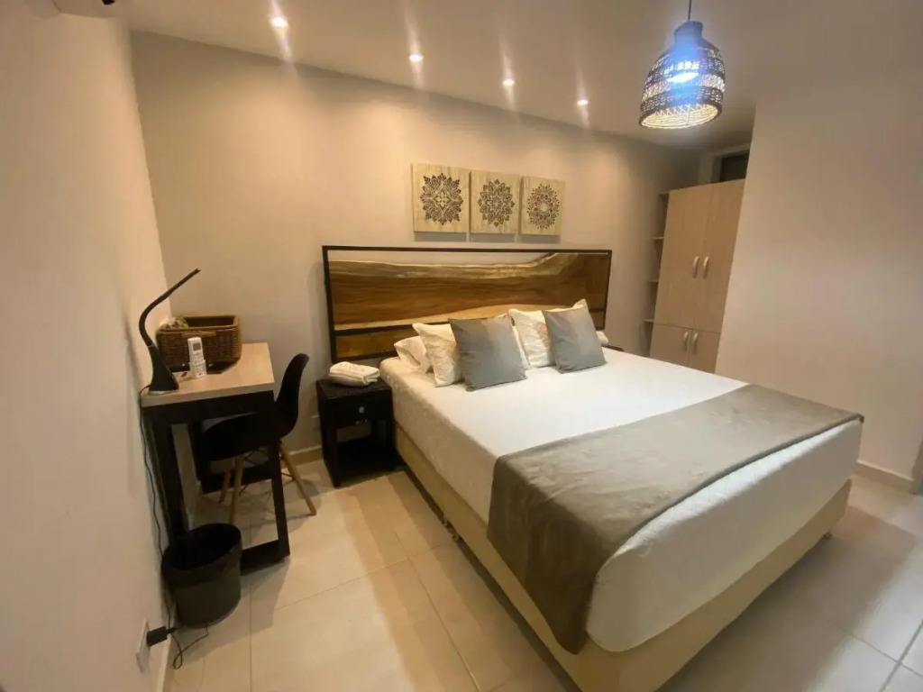 Maidy Luxury Hotel
