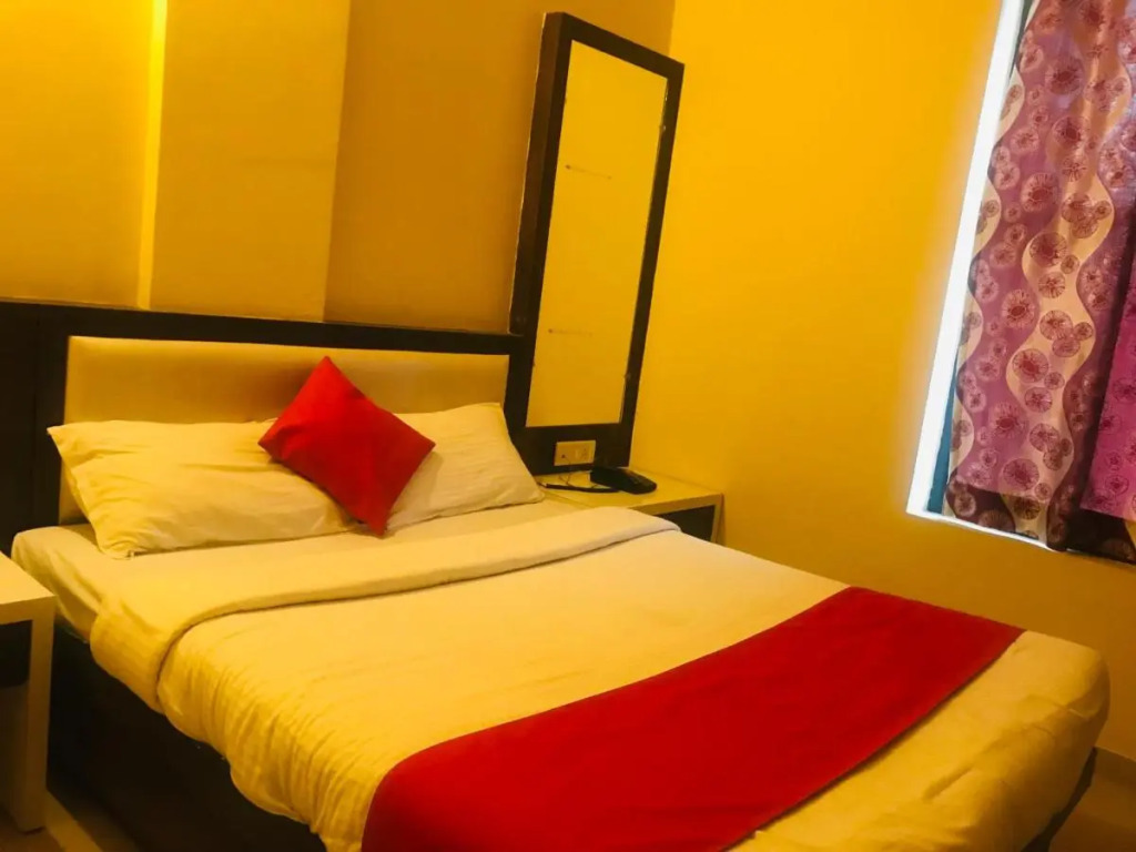 OYO 26603 Hotel Prakash International