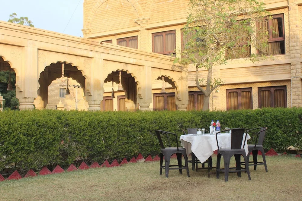 Mahadev Palace