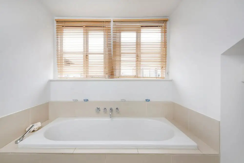 3 Bedroom Notting Hill House With Balcony