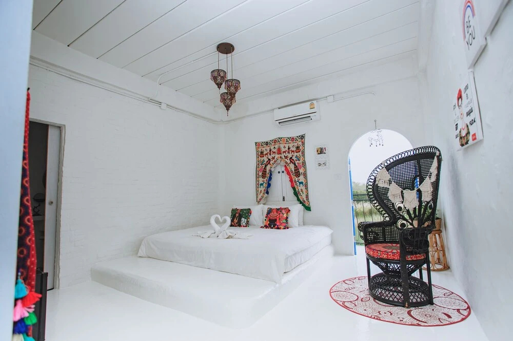 Frida Friday Boutique Hotel