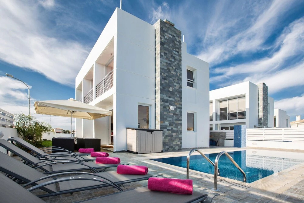 Cyprus Villa Pearl 14 Gold