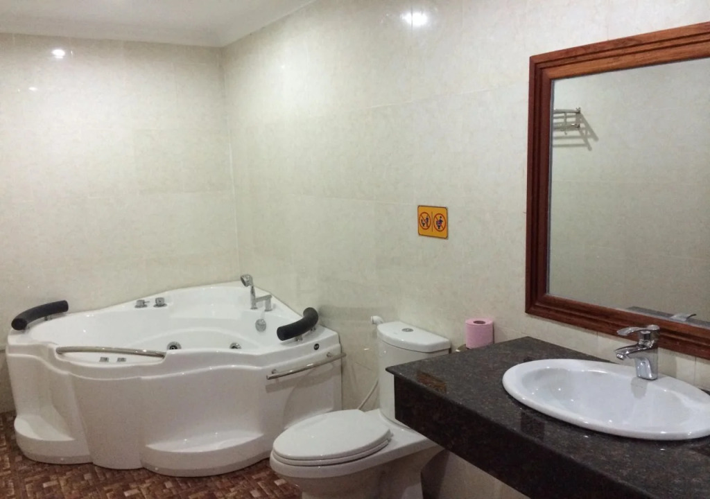 Emerald BB Battambang Hotel