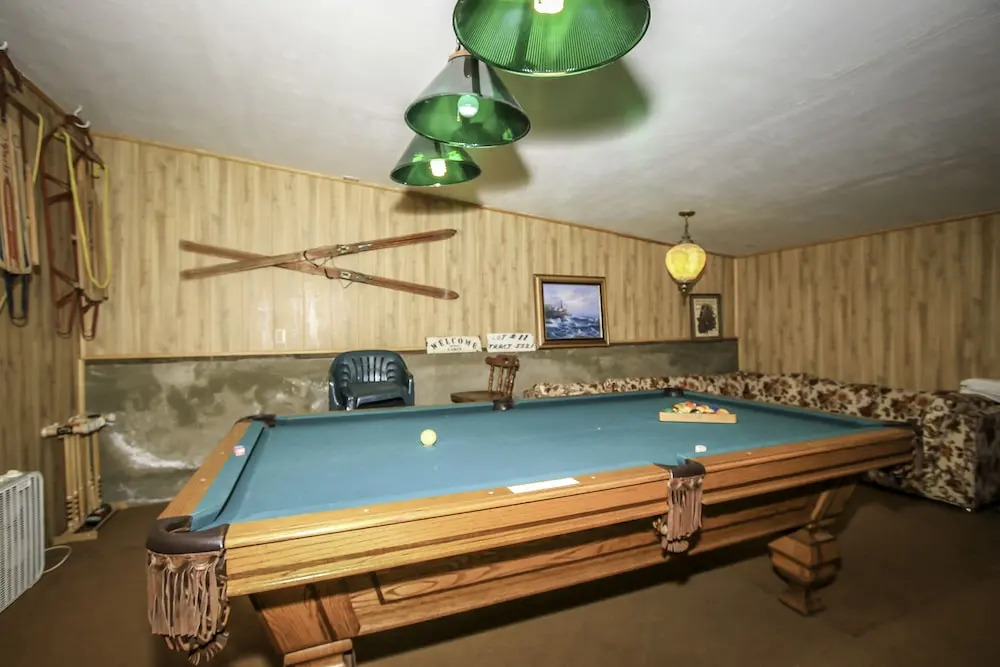 A Ski View - 2 Br home by RedAwning