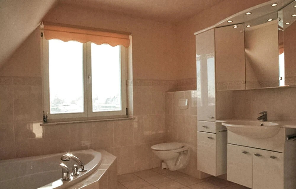 Stunning Apartment in Börgerende-rethwisch With Wifi and 2 Bedrooms