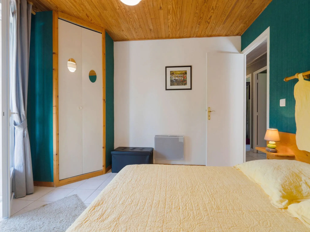 Serene Holiday Home in Les Salelles with Swimming Pool